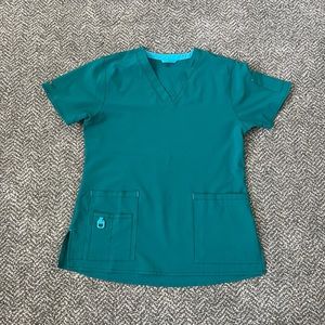 Carhartt scrub top